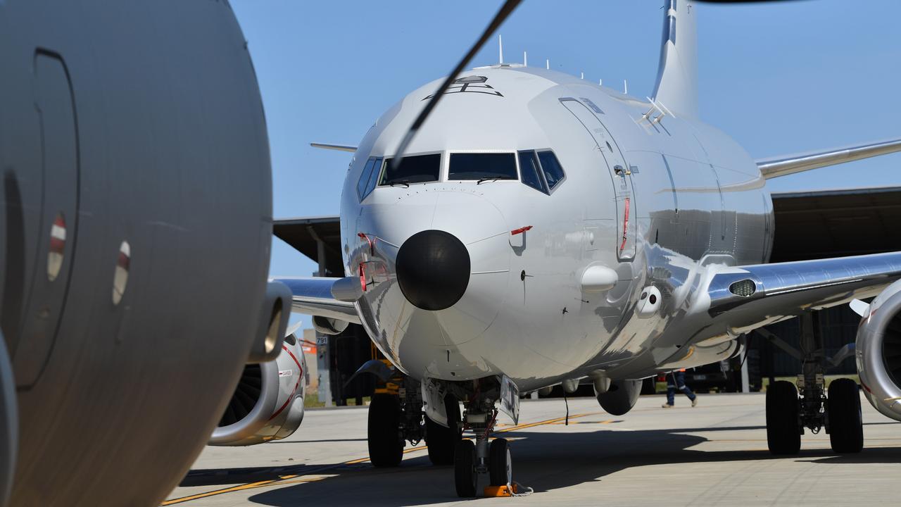 Defence crew 'lives in danger' as China admonished - Australian Online News