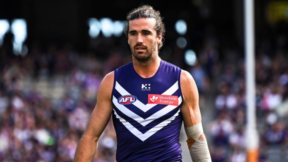Fremantle captain Alex Pearce counselled over social media post ...