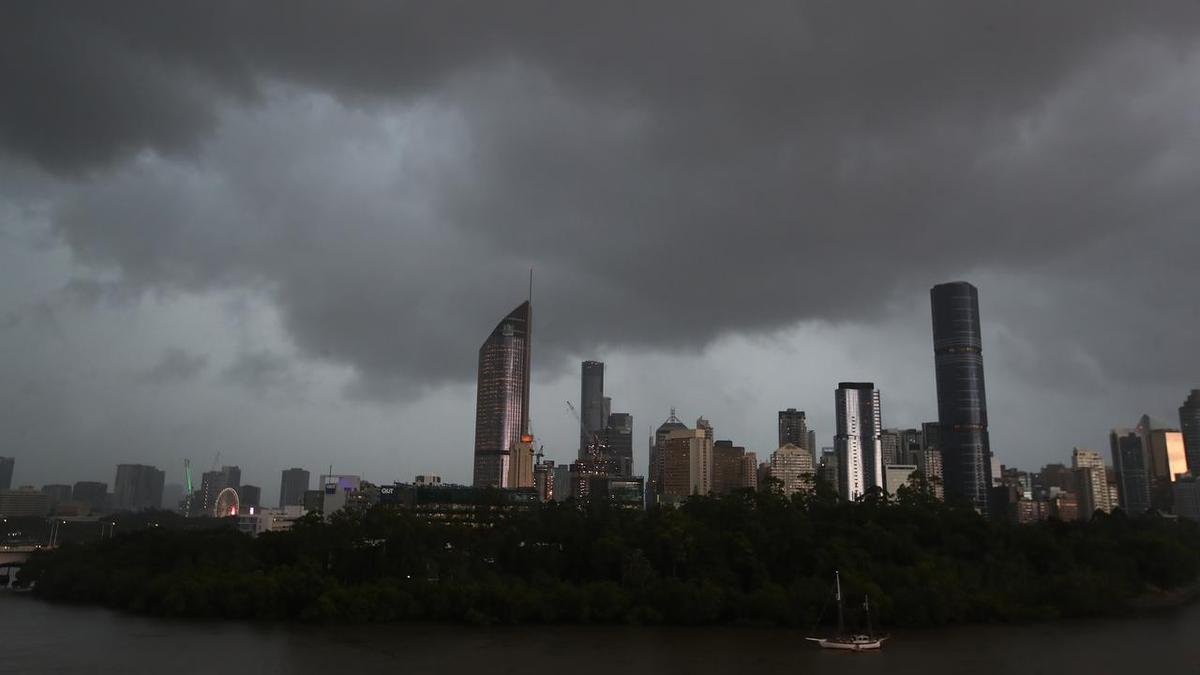 Giant hail, destructive winds and flash floods to hit multiple states ...