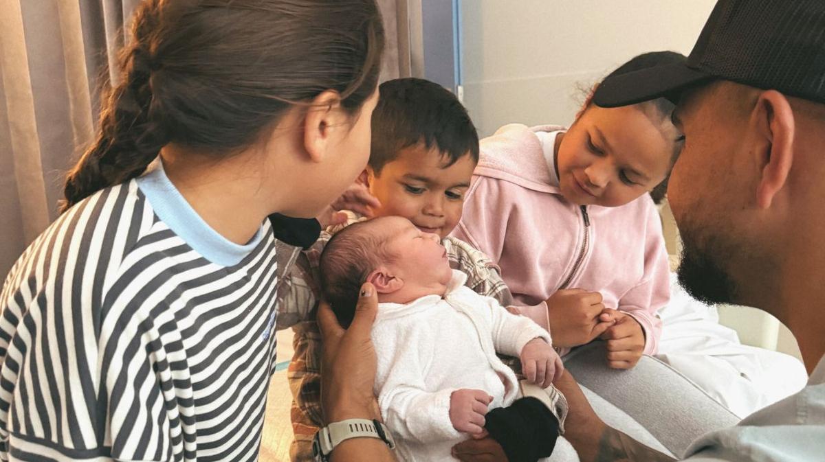 Internet Buzz Baby joy for NRL superstar Latrell Mitchell as he returns to training ...